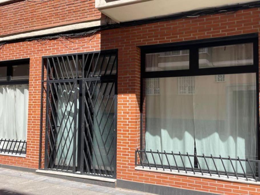 מדריד Nuevo Y Confortable Apartamento En Vista Alegre מראה חיצוני תמונה
